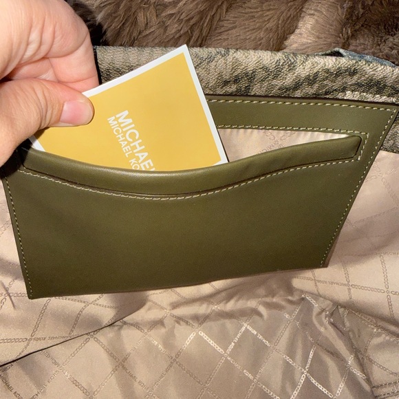 NWT Michael Kors The Michael Bag - Picture 5 of 10